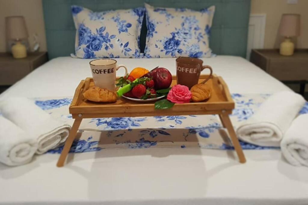 Aretoysa Center Luxury Suites 2 Néa Péramos Eksteriør bilde