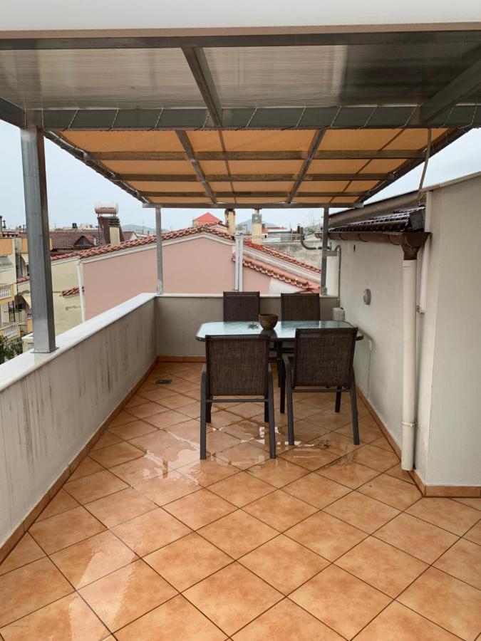 Aretoysa Center Luxury Suites 2 Néa Péramos Eksteriør bilde